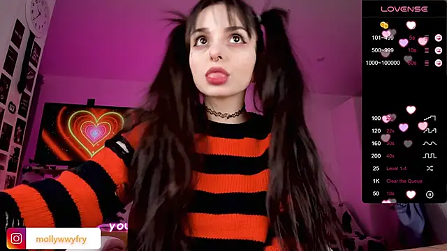 Snapshot of mollydoorsis1 chatting on 02-16-25, 06:32 mollydoorsis1 online show from 02-16-25, 06:32