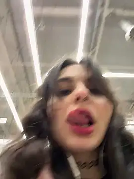 Snapshot of mollydoorsis1 chatting on 01-24-25, 03:02 mollydoorsis1 online show from 01-24-25, 03:02