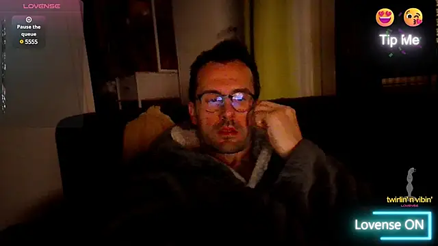 Snapshot of byakkotorra chatting on 03-17-25, 12:32 byakkotorra online show from 03-17-25, 12:32
