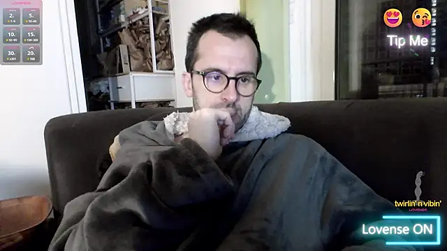 Snapshot of byakkotorra chatting on 03-12-25, 09:24 byakkotorra online show from 03-12-25, 09:24