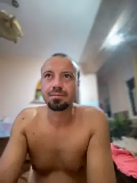 Snapshot of Nikolaiyy chatting on 10-31-25, 01:35 Nikolaiyy online show from 10-31-25, 01:35