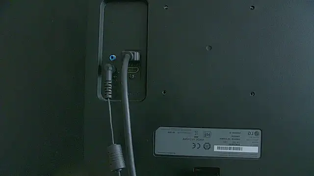 IrisMonn online show from 10-28-25, 05:39