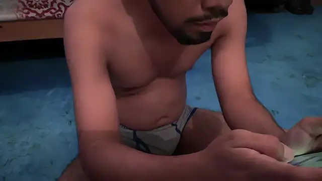 Snapshot of EnriquePersian197 chatting on 03-05-25, 09:26 EnriquePersian197 online show from 03-05-25, 09:26