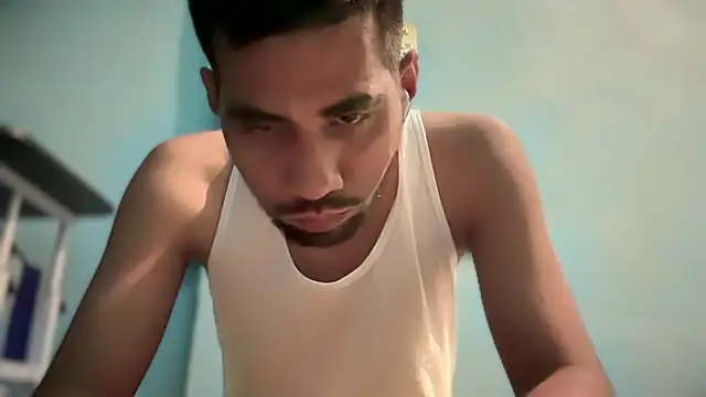 Snapshot of EnriquePersian197 chatting on 02-18-25, 03:31 EnriquePersian197 online show from 02-18-25, 03:31