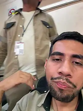 Snapshot of EnriquePersian197 chatting on 03-15-25, 12:25 EnriquePersian197 online show from 03-15-25, 12:25