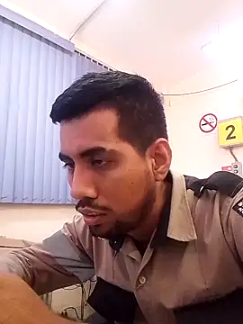 Snapshot of EnriquePersian197 chatting on 02-24-25, 06:47 EnriquePersian197 online show from 02-24-25, 06:47