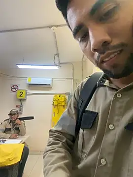 EnriquePersian197 online show from 11-19-25, 12:16