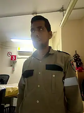 EnriquePersian197 online show from 01-07-26, 12:21