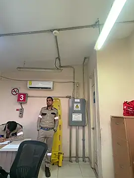 EnriquePersian197 online show from 02-10-26, 12:09