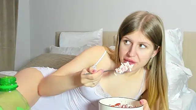 kirraa  online show from 02-04-26, 07:42