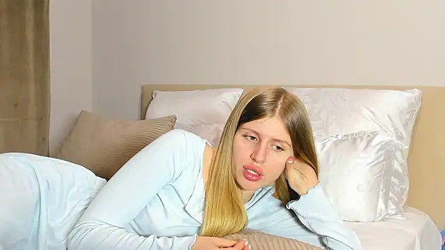 kirraa  online show from 01-15-26, 07:06