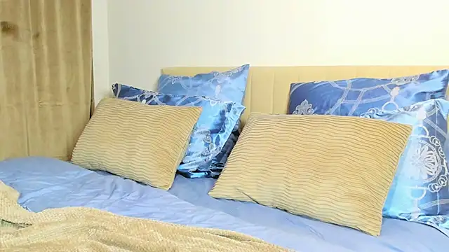 kirraa  online show from 02-09-26, 07:12