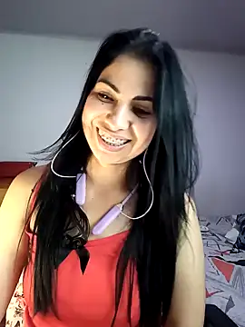 Snapshot of saralunabella chatting on 02-05-25, 03:52 saralunabella online show from 02-05-25, 03:52