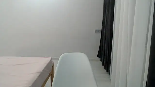 Snapshot of PolinaXXXJones chatting on 01-16-25, 03:45 PolinaXXXJones online show from 01-16-25, 03:45