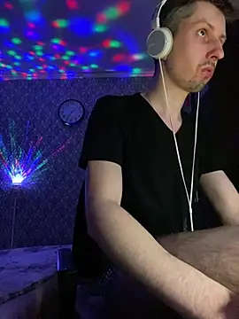 Aki-Laky online show from 02-21-25, 08:38