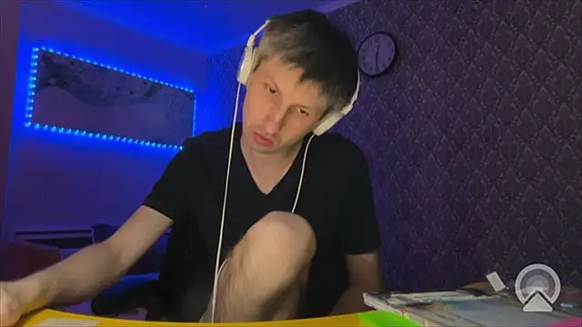 Aki-Laky online show from 01-11-26, 07:32