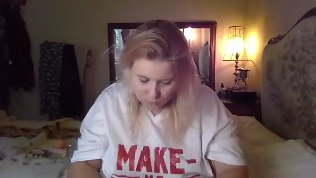 JosieAndYou online show from 10-04-25, 02:40