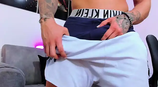 OwenMaximus814 online show from 12-04-24, 07:39