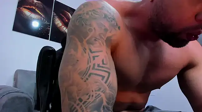 OwenMaximus814 online show from 12-02-24, 06:05