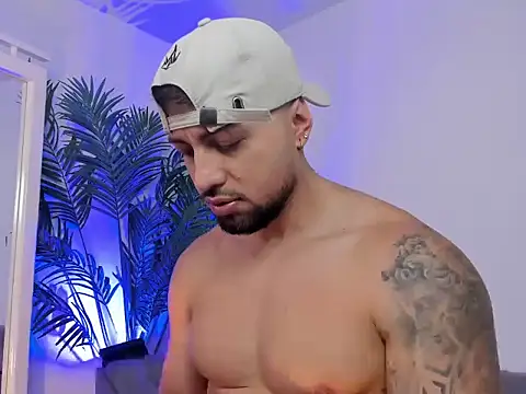 OwenMaximus814 online show from 11-09-25, 03:16