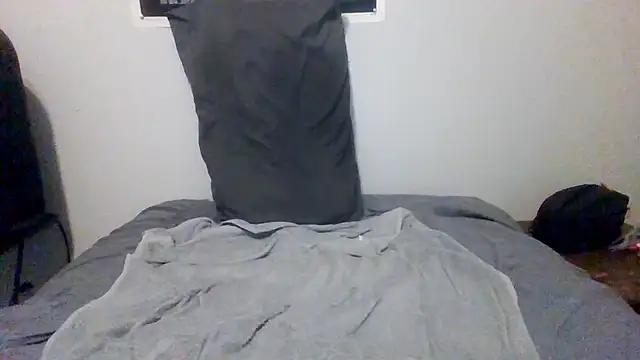 WatchinU82 online show from 02-11-26, 05:40