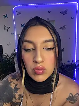 Lia-mitch online show from 07-14-26, 06:58