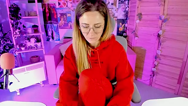 Snapshot of LadyIzabel chatting on 01-30-25, 08:11 LadyIzabel online show from 01-30-25, 08:11