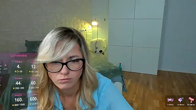 LadyIzabel online show from 06-26-26, 11:49