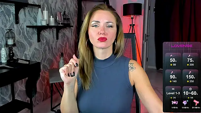 Snapshot of LadyIzabel chatting on 10-16-25, 08:22 LadyIzabel online show from 10-16-25, 08:22