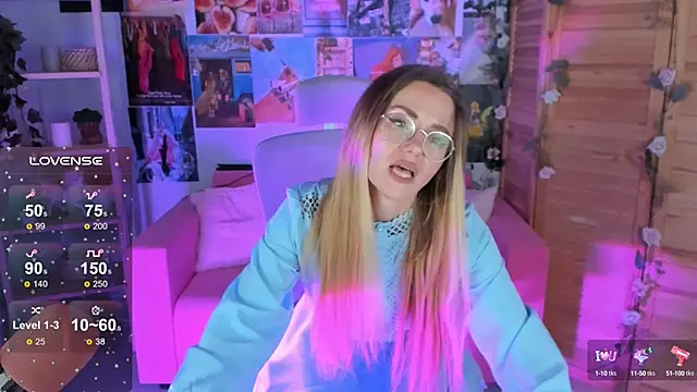 Snapshot of LadyIzabel chatting on 02-08-25, 09:24 LadyIzabel online show from 02-08-25, 09:24