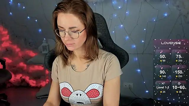 Snapshot of LadyIzabel chatting on 03-03-25, 08:41 LadyIzabel online show from 03-03-25, 08:41