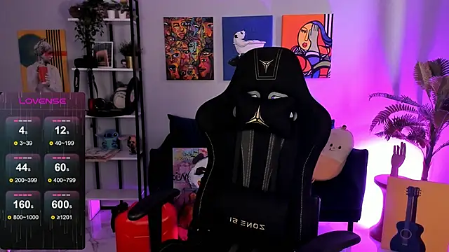 Snapshot of LadyIzabel chatting on 10-29-25, 08:35 LadyIzabel online show from 10-29-25, 08:35