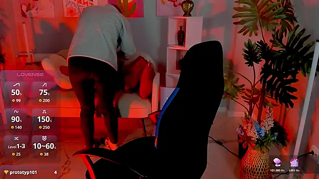 Snapshot of LadyIzabel chatting on 12-03-25, 08:14 LadyIzabel online show from 12-03-25, 08:14