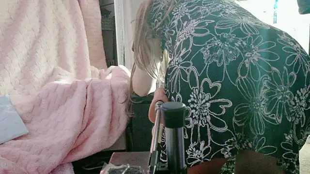 NinasNylonz online show from 09-26-25, 08:59