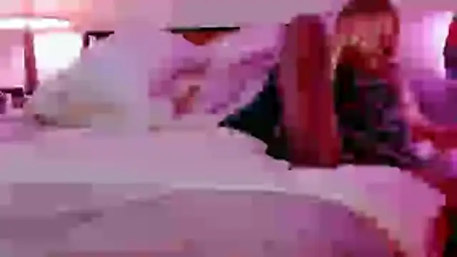 NinasNylonz online show from 10-11-25, 04:13