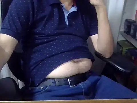 Snapshot of Puleva2 chatting on 10-28-25, 08:30 Puleva2 online show from 10-28-25, 08:30