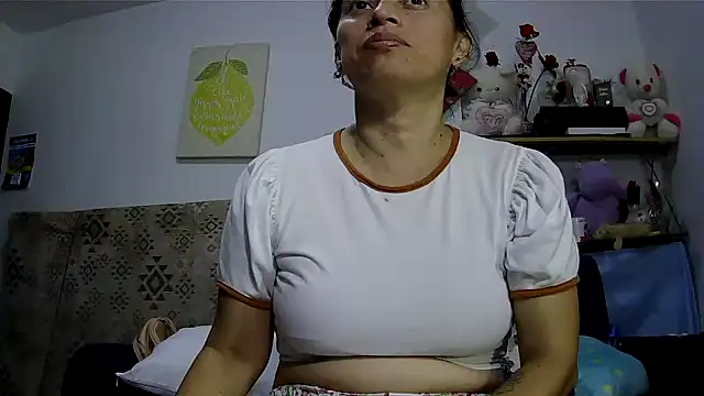 Snapshot of sexy_mary_69 chatting on 03-17-26, 11:30 sexy mary 69 online show from 03-17-26, 11:30