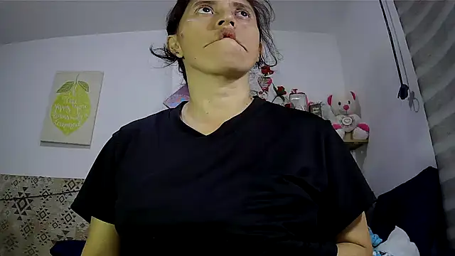 Snapshot of sexy_mary_69 chatting on 03-31-26, 02:02 sexy mary 69 online show from 03-31-26, 02:02