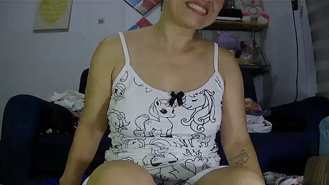 Snapshot of sexy_mary_69 chatting on 04-12-26, 11:52 sexy mary 69 online show from 04-12-26, 11:52