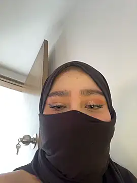 Snapshot of amaal_ chatting on 02-13-26, 08:53 amaal online show from 02-13-26, 08:53