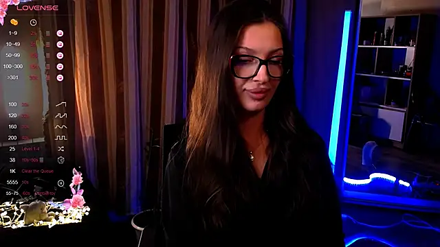 Laura Bess online show from 09-24-25, 04:46