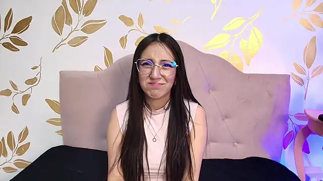 Snapshot of Sweet_Sammy_ chatting on 02-26-25, 03:57 Sweet Sammy online show from 02-26-25, 03:57