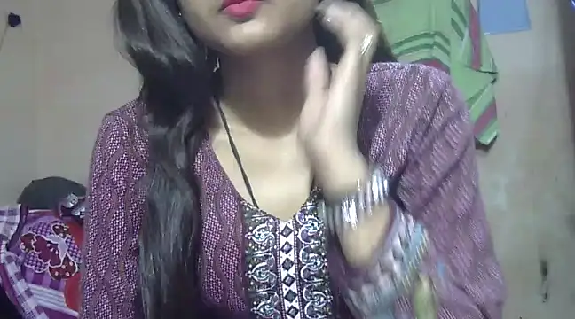 Snapshot of Aayesha chatting on 01-22-25, 07:57 Aayesha online show from 01-22-25, 07:57