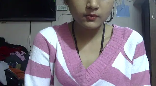 Snapshot of Aayesha chatting on 02-12-25, 11:51 Aayesha online show from 02-12-25, 11:51