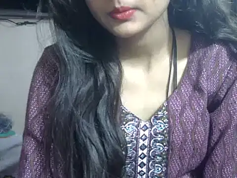 Snapshot of Aayesha chatting on 02-08-25, 02:58 Aayesha online show from 02-08-25, 02:58