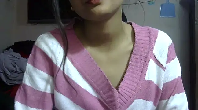 Snapshot of Aayesha chatting on 02-13-25, 02:56 Aayesha online show from 02-13-25, 02:56