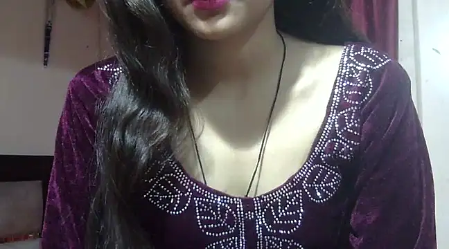 Snapshot of Aayesha chatting on 03-09-25, 09:46 Aayesha online show from 03-09-25, 09:46