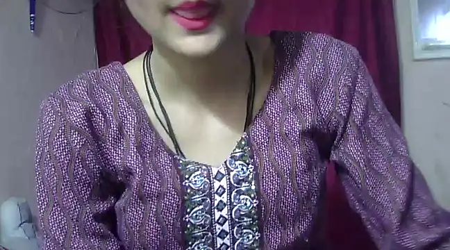 Snapshot of Aayesha chatting on 02-06-25, 08:18 Aayesha online show from 02-06-25, 08:18