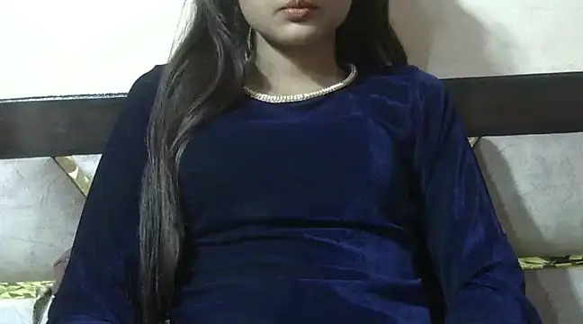 Snapshot of Aayesha chatting on 02-21-25, 07:32 Aayesha online show from 02-21-25, 07:32