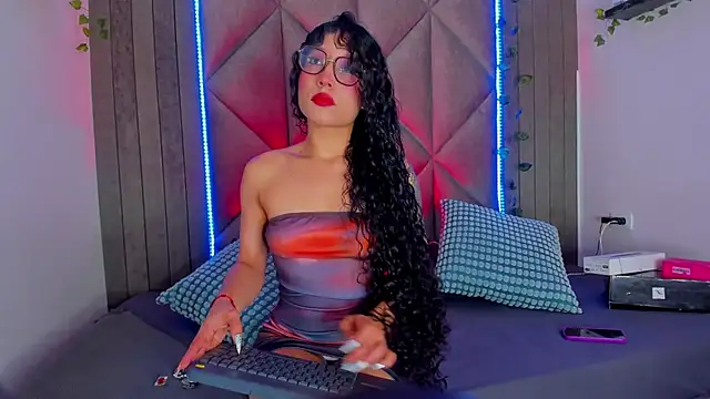 BriaConner  online show from 05-23-26, 02:54